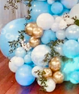 20 blue white gold balloons with leaves and led light